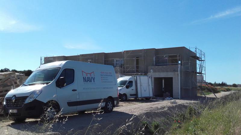 Camions Navy sur chantier à Marsillargues