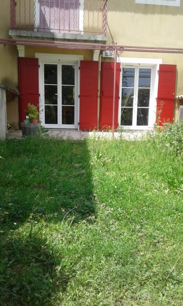 Volets ferrés sur gonds existants à Nîmes