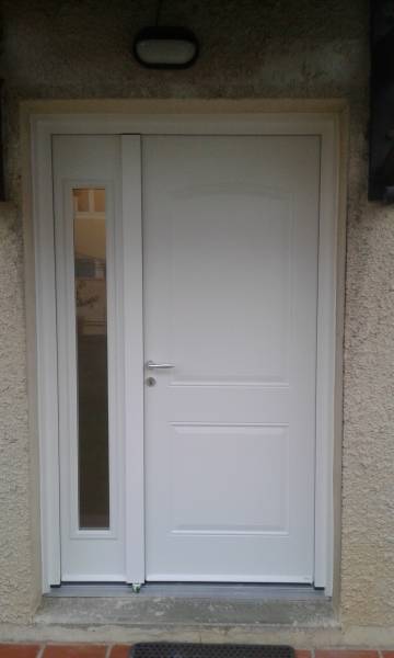 Rénovation de porte d'entrée à Marsillargues