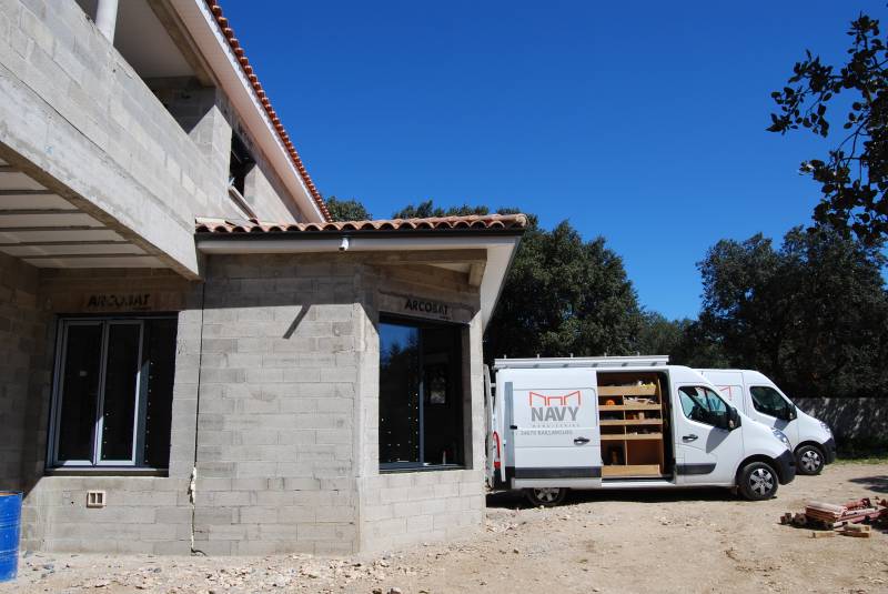 Installation de menuiseries anthracite à Lunel