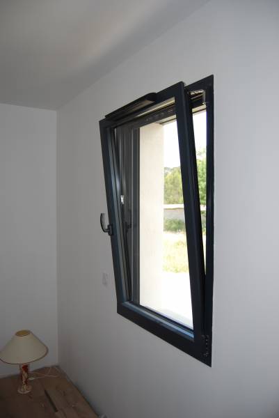 Menuiserie aluminium 7016 oscillo-battante (OB)