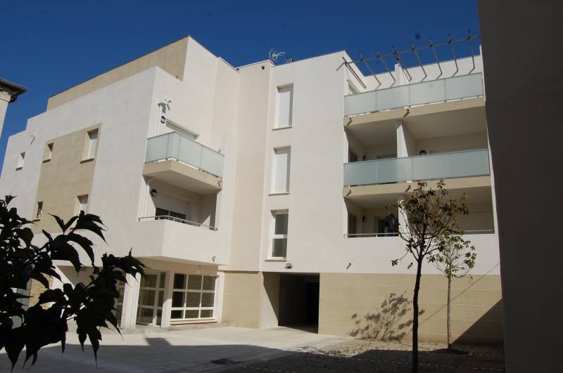 Pose de menuiseries pour 16 logements à Nîmes