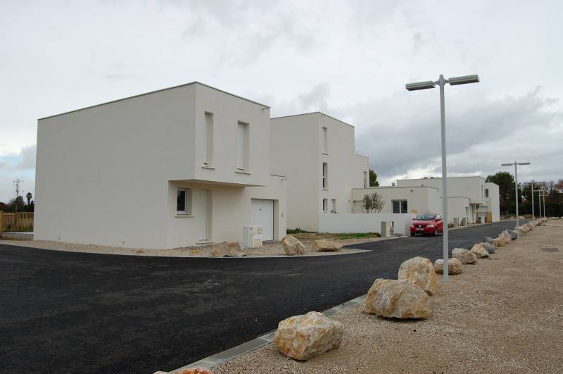 Fourniture et pose de 6 villas avec isolation thermique extérieure à Marsillargues